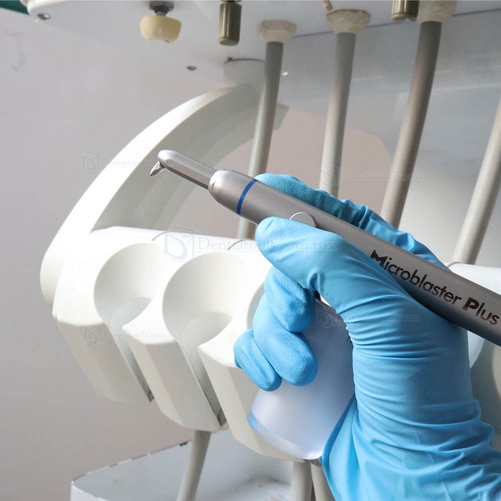 Microarenador intraoral de óxido de aluminio con conexión de 4 orificios Microarenador intraoral de óxido de aluminio con conexión de 4 orificios