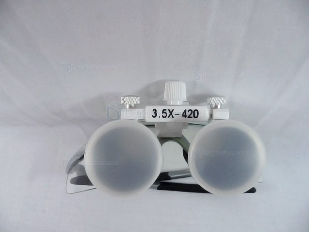 Lupa quirúrgica con faro 3.5 x 420mm montura de color plateado